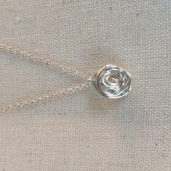 NWT Silverplate wire "rose" pendant - Picture 1 of 4